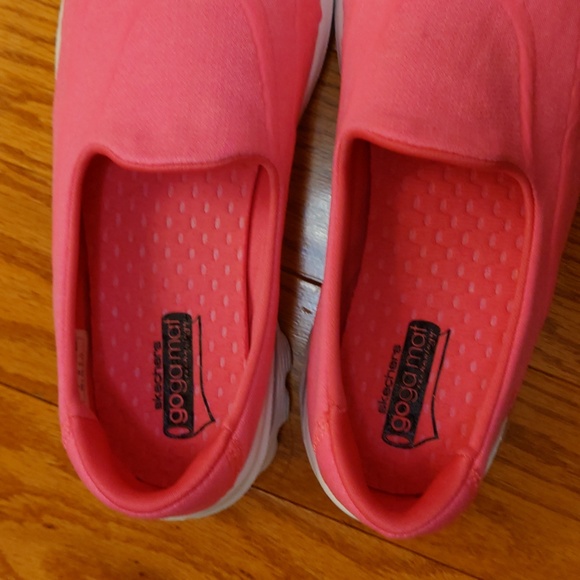 Sketchers pink 6.5 - Picture 2 of 5